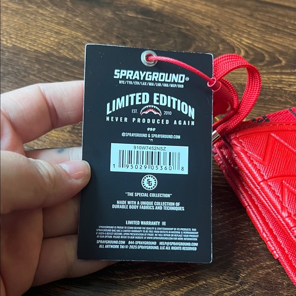 Sprayground redand Black Striped Wallet with Keychain - Picture 2 of 3